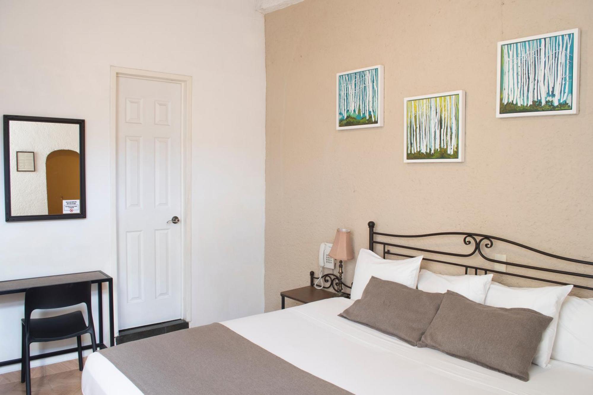 Portico Hotel & Galeria 모렐리아 외부 사진