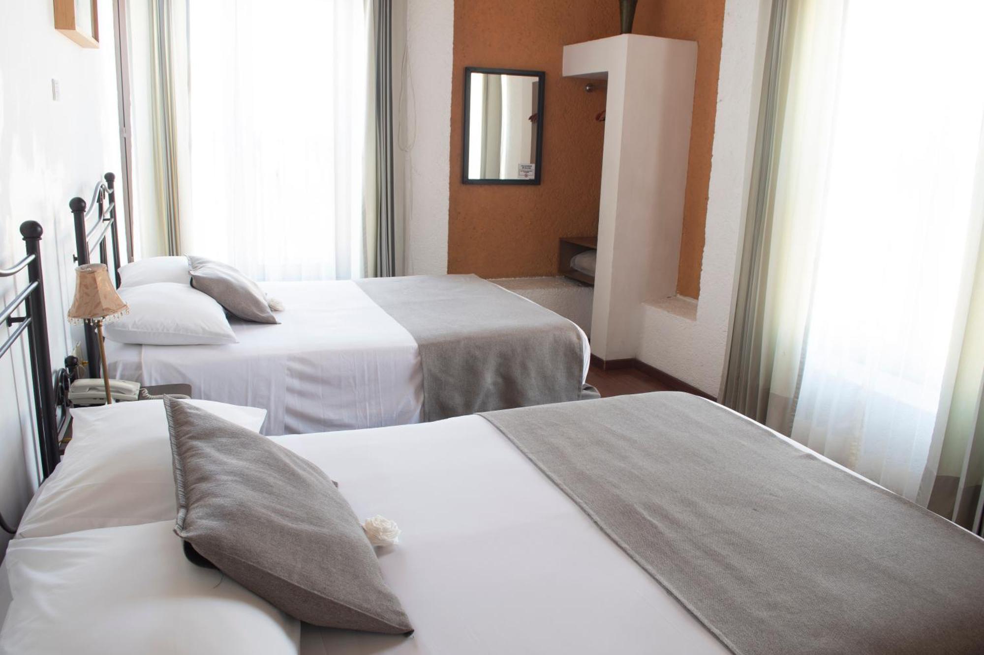 Portico Hotel & Galeria 모렐리아 객실 사진