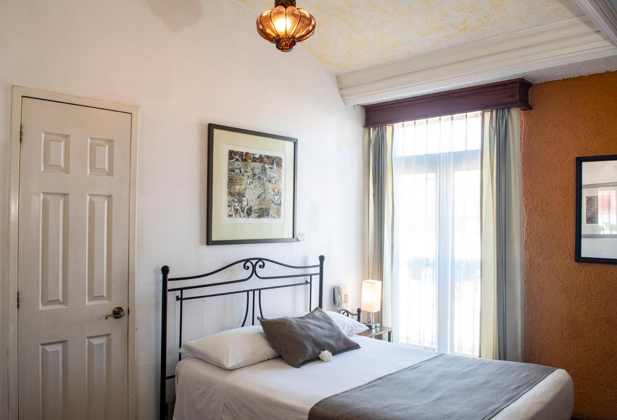 Portico Hotel & Galeria 모렐리아 외부 사진