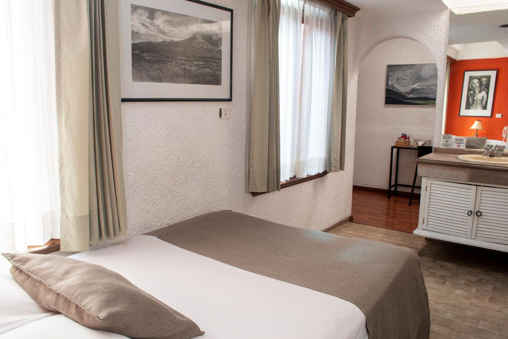 Portico Hotel & Galeria 모렐리아 객실 사진